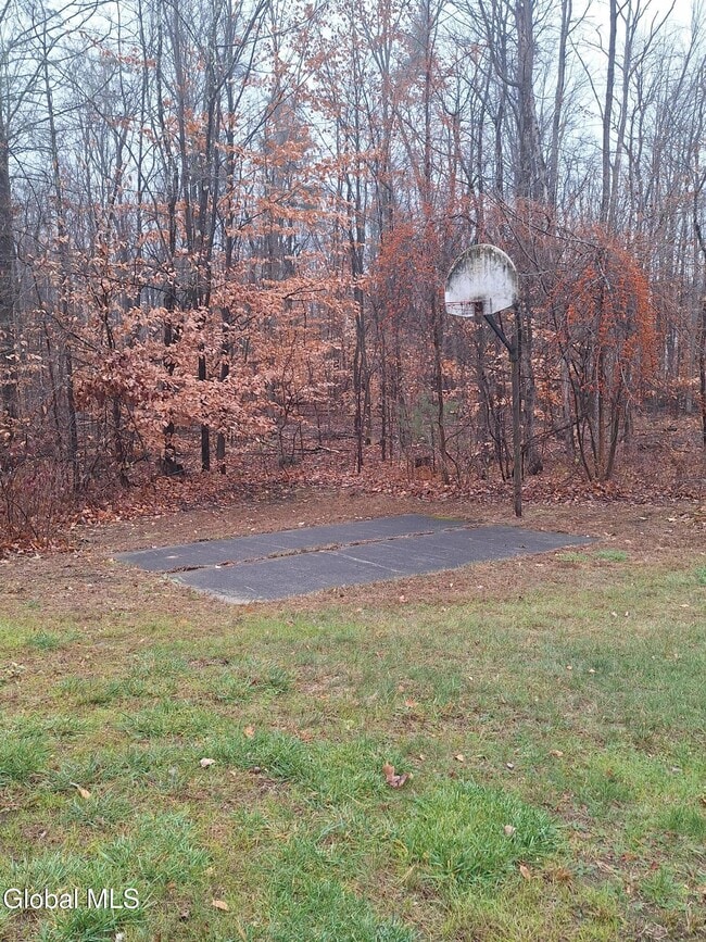 Building Photo - 1031 Saratoga Rd