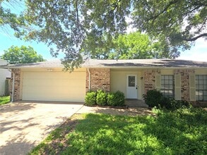 Building Photo - 3906 Postwood Dr