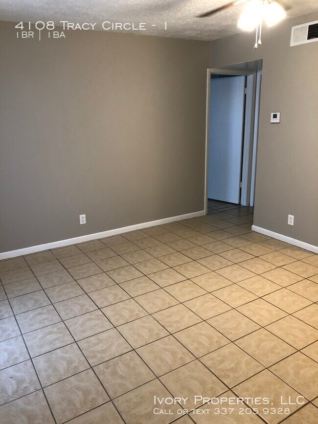 Building Photo - 4108 Tracy Circle Apt. 1