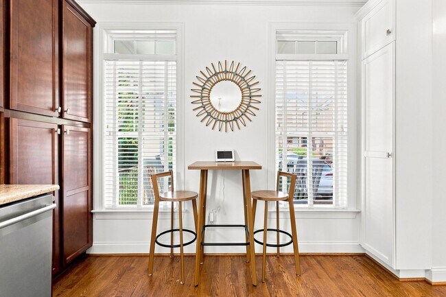 Building Photo - Fully Furnished Option Available | Modern End-Unit Townhome | Prime Raleigh Location
