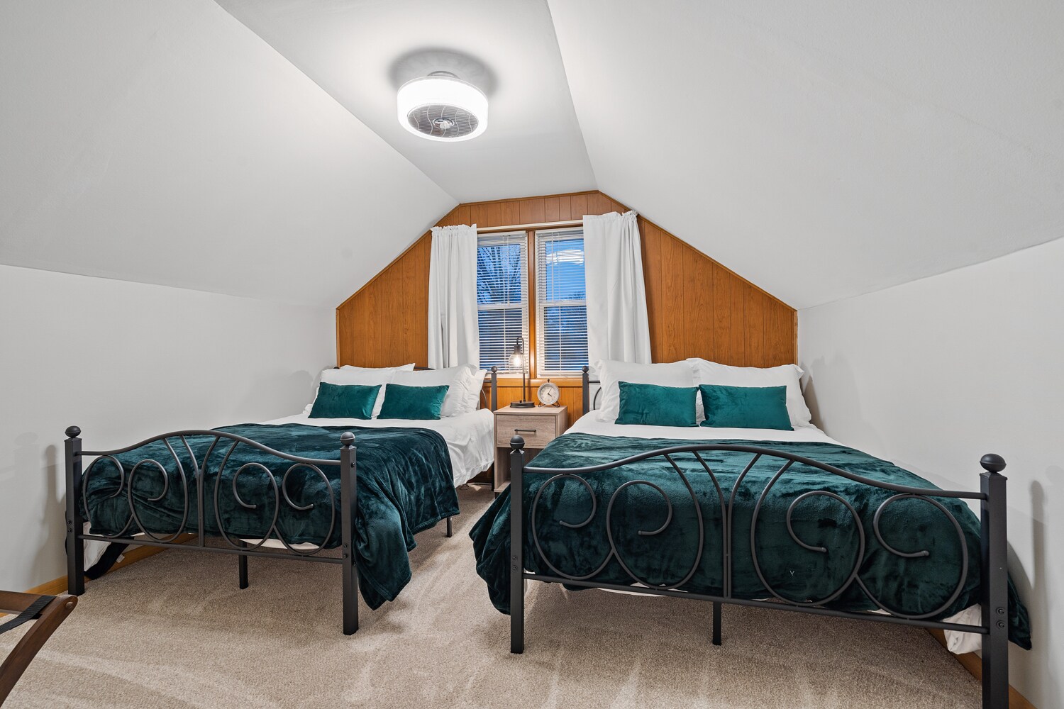 Building Photo - 1816 Gross Ave