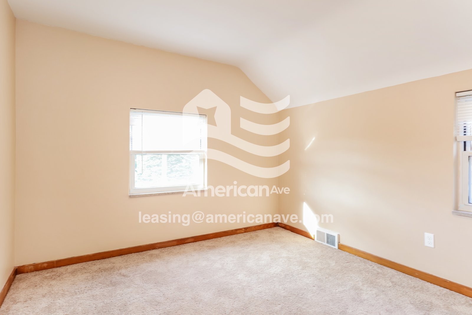 Building Photo - 65 W Bellecrest Ave