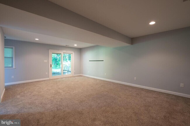 Building Photo - 4809 Piney Branch Rd