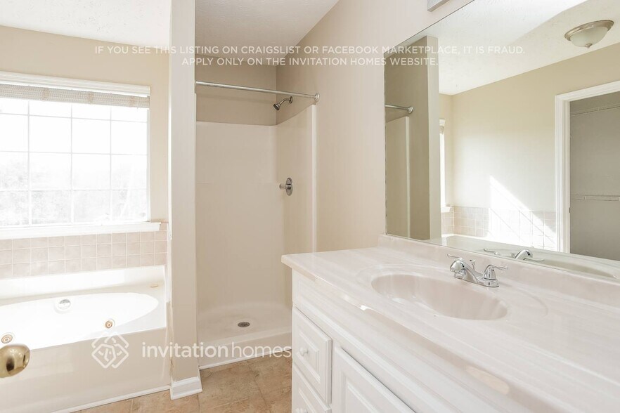 Building Photo - 64 Villa Ridge Ct