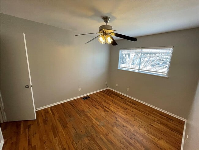 Building Photo - 610 Franklin Blvd