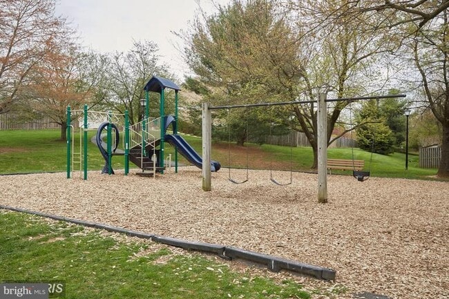 Building Photo - 7706 Havenside Terrace