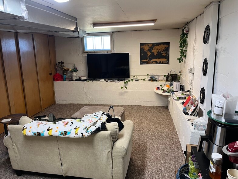 Building Photo - 2603 Knapp St