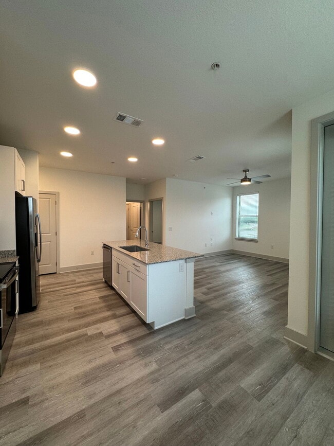 Building Photo - 5436 Huffines Blvd