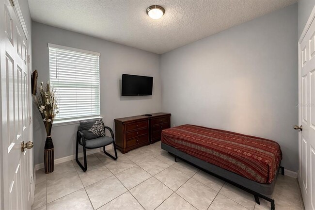 Building Photo - 4054 Pindo Palm Ln