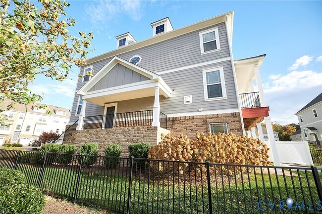 Building Photo - 11458 Hayloft Ln