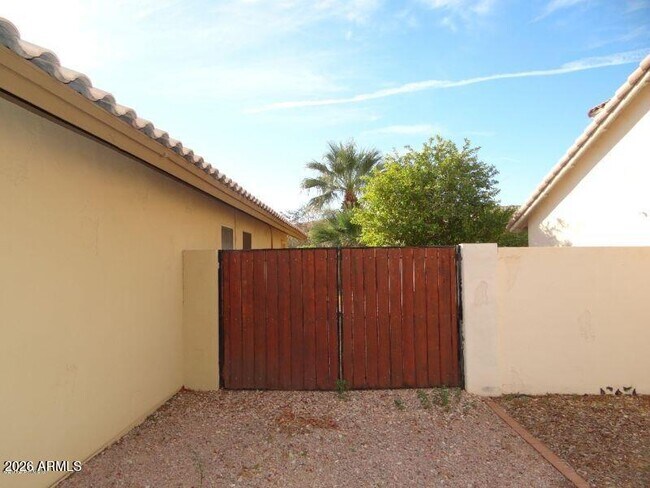 Building Photo - 5343 W Oraibi Dr