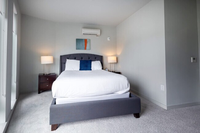 Building Photo - 51 South Broadway-SI FL5-ID1226758P