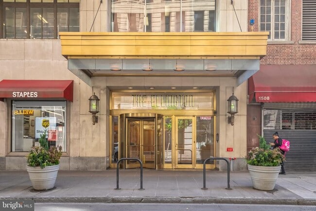 Building Photo - 1500 Chestnut St