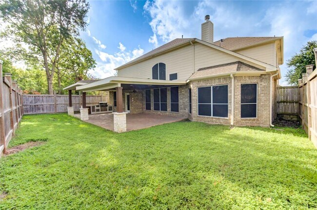 Building Photo - 5002 Laura Lee Ln