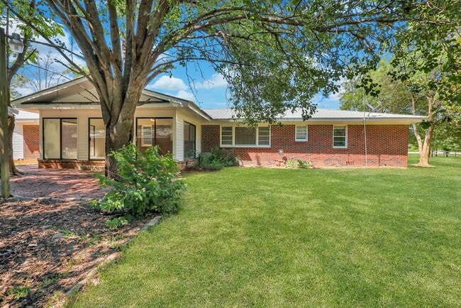 Building Photo - 3295 Odum Hwy