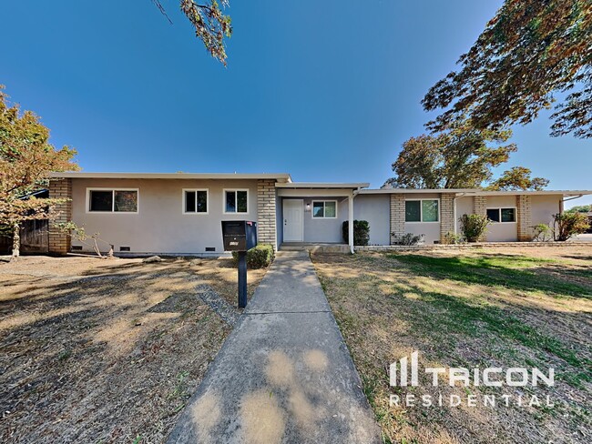 Primary Photo - 1200 Muirswood Way