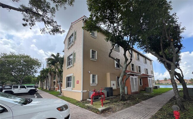 Building Photo - 6360 NW 114th Ave