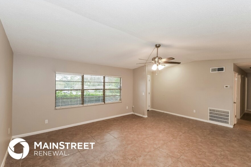 Building Photo - 2633 Sandusky Ave E