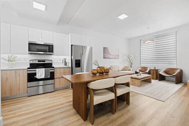 Building Photo - 1542