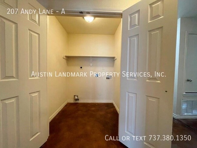 Building Photo - 207 Andy Ln