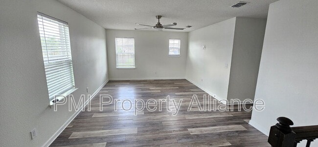 Building Photo - 710 Birch Hollow Dr