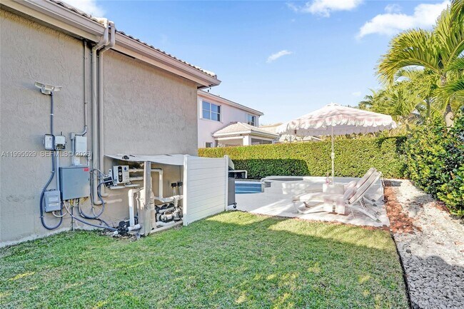 Building Photo - 6928 NW 33rd St