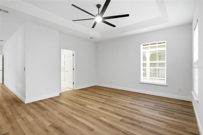 Building Photo - 912 Waterside Dr