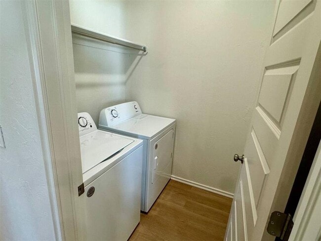 Building Photo - 1301 SW New York Ave