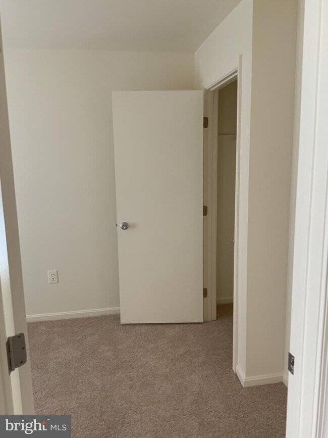 Building Photo - 14905 Cleese Ct