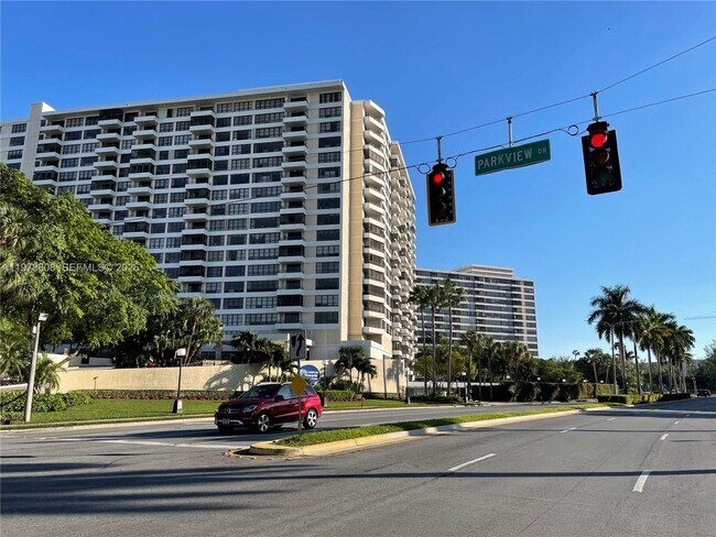 Building Photo - 851 Three Islands Blvd