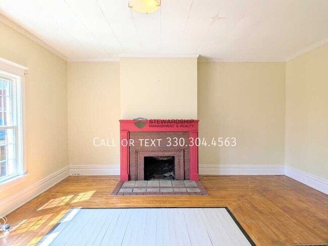 Building Photo - 724 Beall Ave