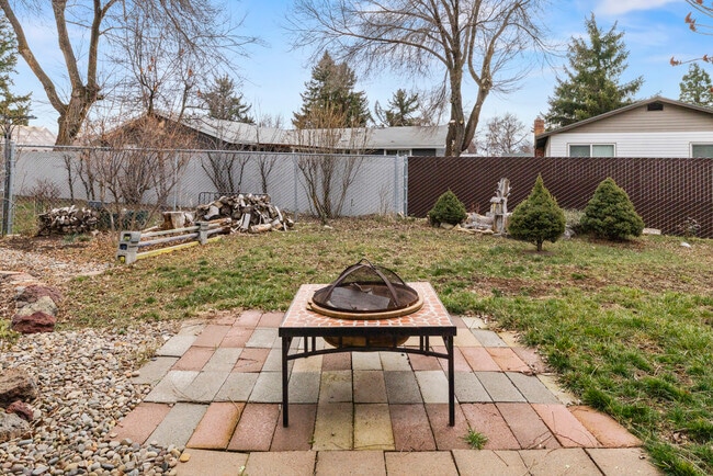 Building Photo - 4802 Sturdivant Ave