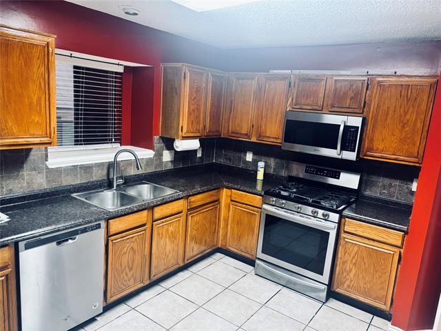 Building Photo - 6318 Sasaki Way