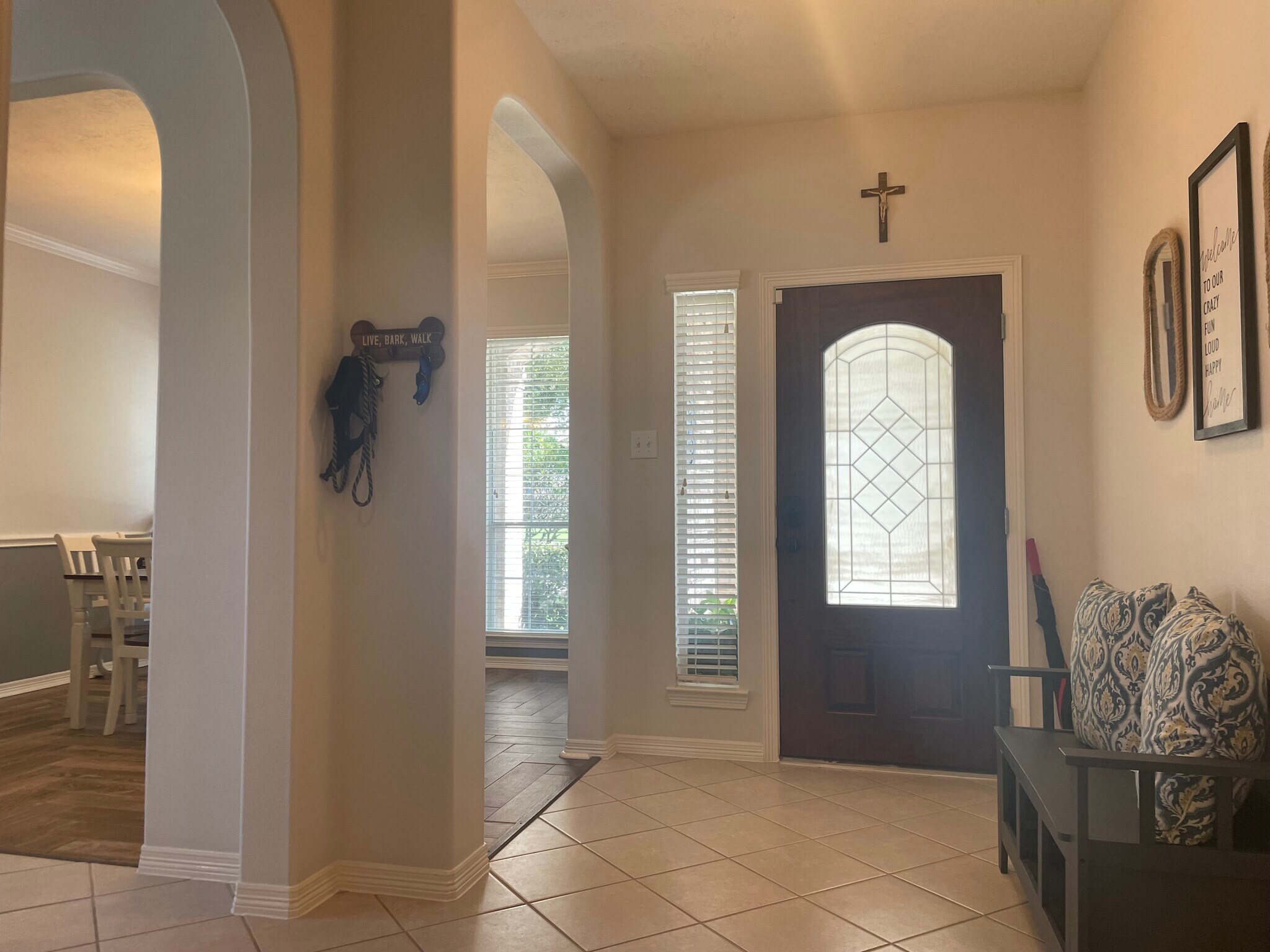 Building Photo - 2898 Torano