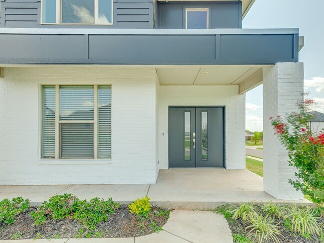 Building Photo - Beautiful New Construction Home in Edmond/...