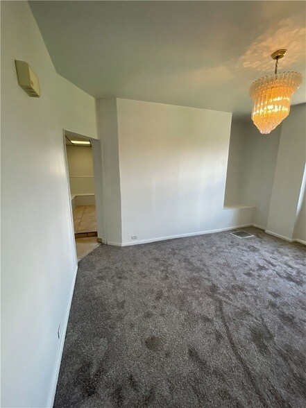 Building Photo - 1367 Montezuma St