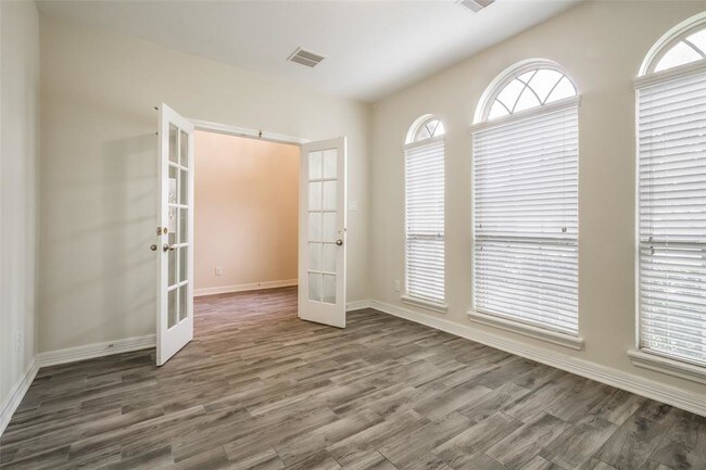 Building Photo - 9964 Ash Creek Ct