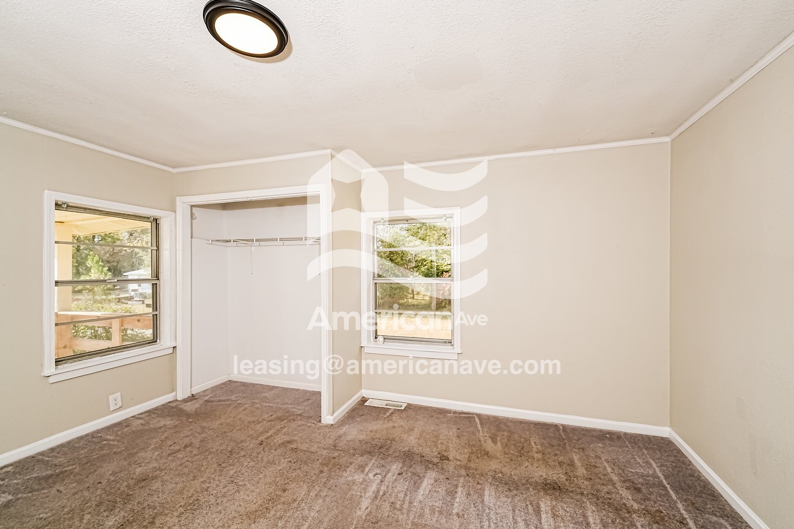 Building Photo - 506 7th Ave SW