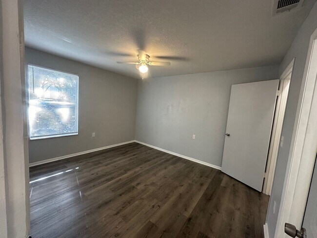 Building Photo - 951 Salt Pond Pl