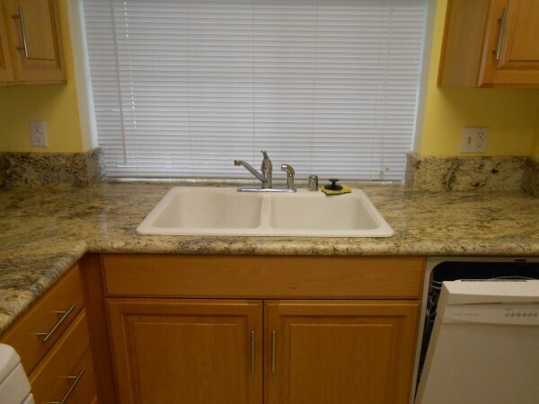 Building Photo - Beautiful remodeled 1 Bed one Bath in  Nor...