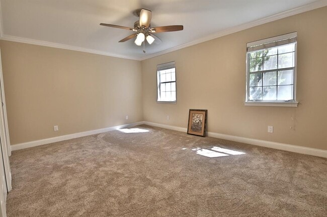 Building Photo - 3880 Williamsburg Cir