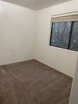 Building Photo - 7100 E Dodge Cir