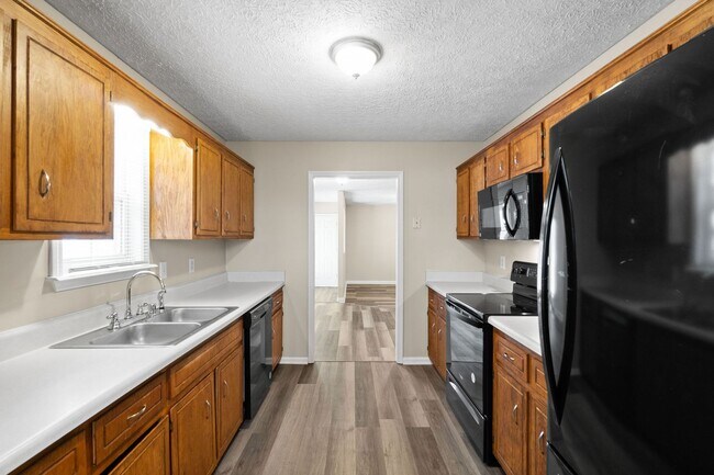 Building Photo - 506 Potomac Dr