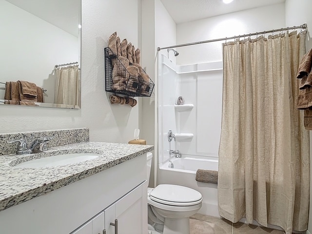 Building Photo - 2219 Lake Preserve Cir