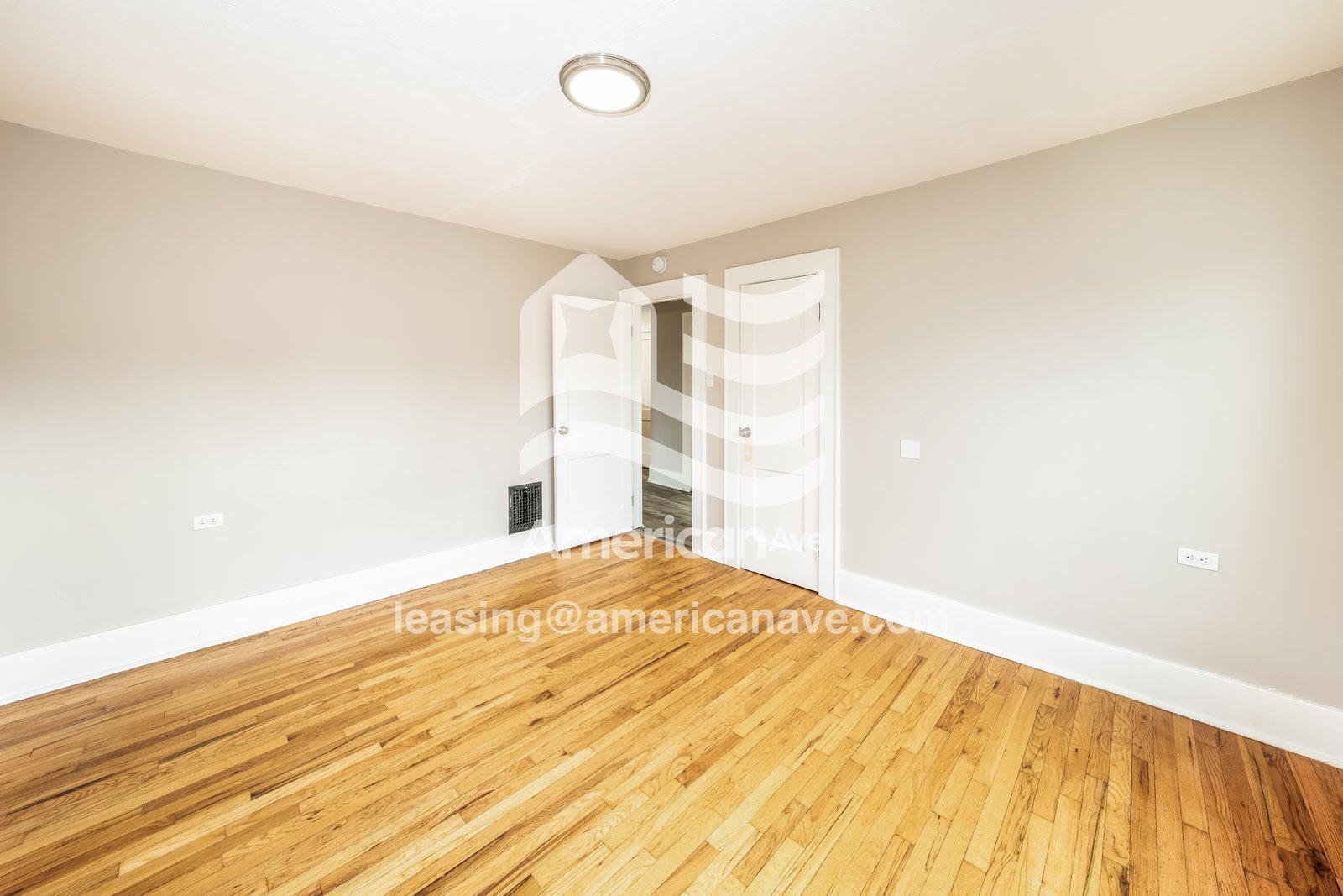 Building Photo - 134 Maplehurst Ave