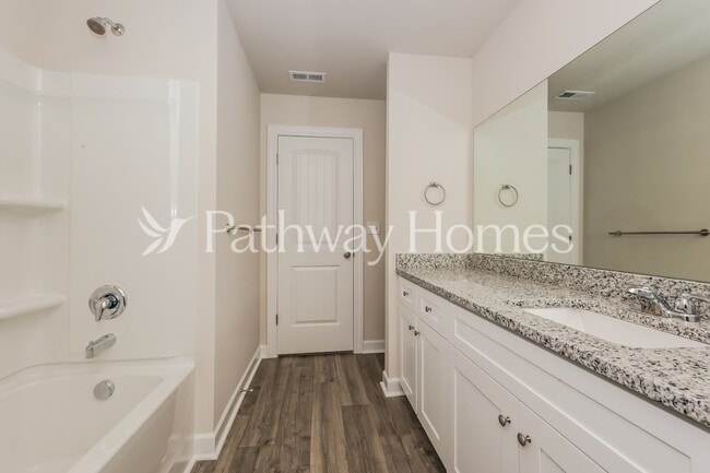 Building Photo - 3510 Quintana Dr