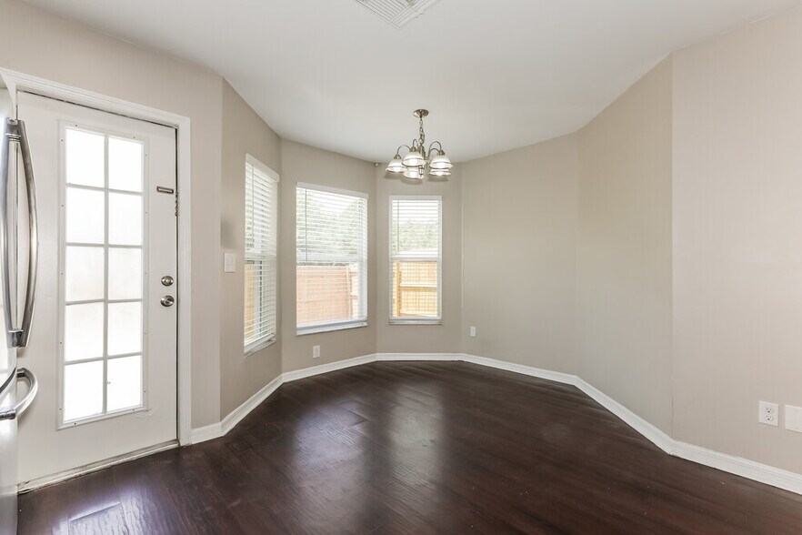 Building Photo - 6023 Sand Key Ln