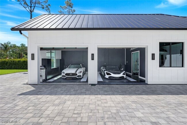 Building Photo - 6677 Hunters Rd