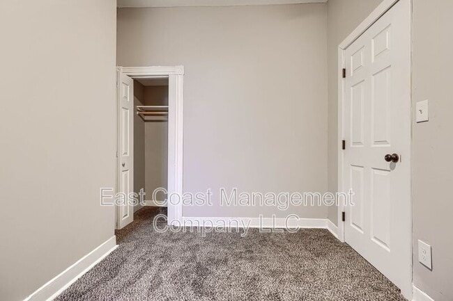 Building Photo - 319 S Mount St