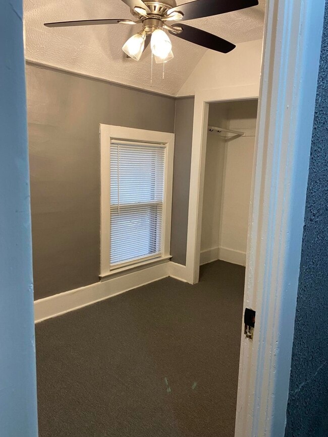 Building Photo - 36 Brighton St